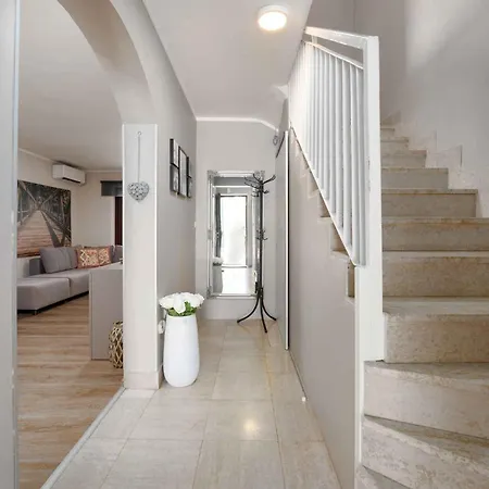 In - Istrien 27453 Holiday home Porec